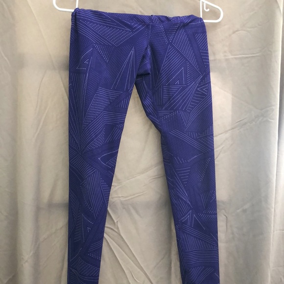 🔥2 for $10🔥 Old Navy Active Leggings - Picture 5 of 6